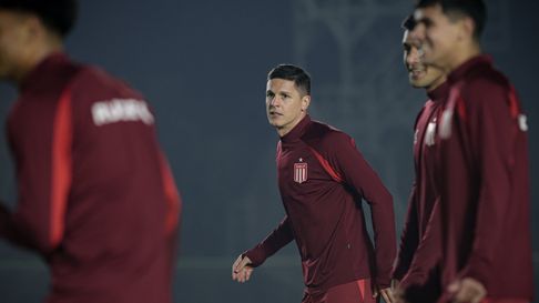 Guido Carrillo será titular esta noche cuando Estudiantes juegue en Paraguay Guido Carrillo será titular esta noche cuando Estudiantes juegue en Paraguay