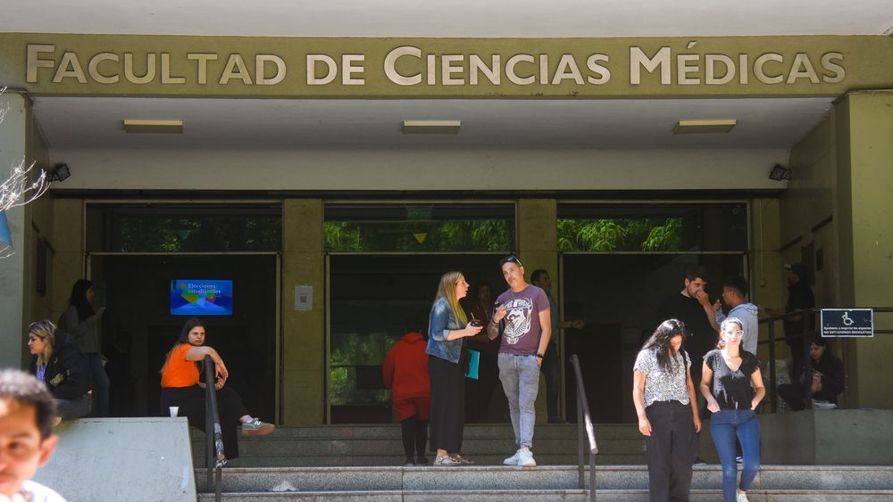 Estudiantes de Medicina de la UNLP enfrentan obstáculos para acceder a residencias