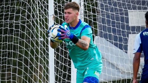 Máximo Cabrera será el arquero titular en Gimnasia este viernes en Santa Fe Máximo Cabrera será el arquero titular en Gimnasia este viernes en Santa Fe