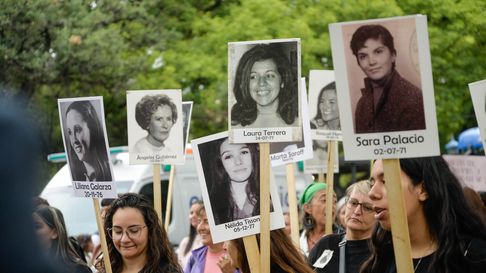 La cifra incluye 103 femicidios de mujeres y niñas, y 6 femicidios vinculados de varones adultos en Argentina. La cifra incluye 103 femicidios de mujeres y niñas, y 6 femicidios vinculados de varones adultos en Argentina.