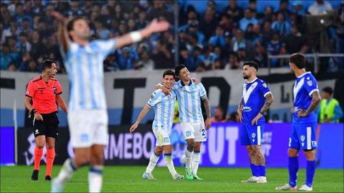 Racing eliminó a Vélez de la Copa Libertadores. Racing eliminó a Vélez de la Copa Libertadores.