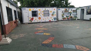 El Jardín de Infantes N° 912 de Altos de San Lorenzo funciona en contenedores El Jardín de Infantes N° 912 de Altos de San Lorenzo funciona en contenedores