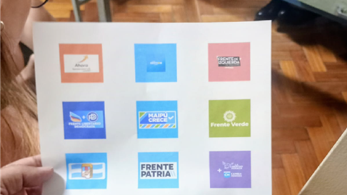 Los frentes y partidos deliberaron el uso de colores y logos. Los frentes y partidos deliberaron el uso de colores y logos.