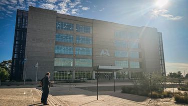 Mendoza incorpora realidad virtual para mostrar pruebas en juicios por jurado durante la Mesa Federal 2025.