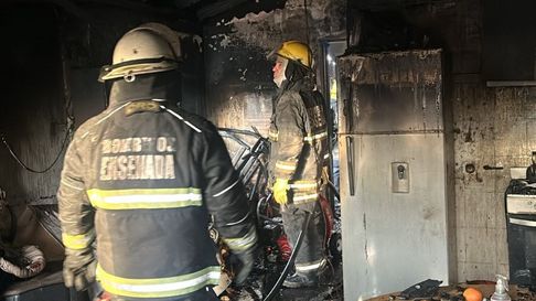 ensenada: piden donaciones para una mujer y su hijo que perdieron todo en un incendio ensenada: piden donaciones para una mujer y su hijo que perdieron todo en un incendio