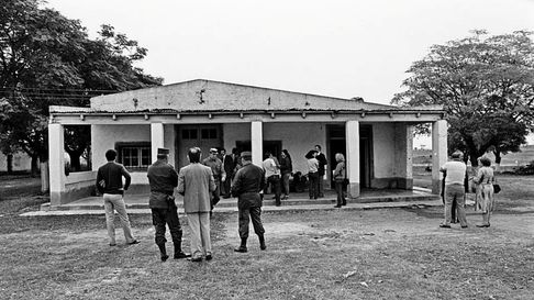 Hallan restos gumanos en un ex centro de detención en Córdoba. Hallan restos gumanos en un ex centro de detención en Córdoba.