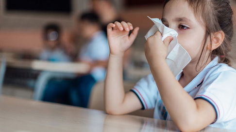 Con la llegada del otoño y el descenso de las temperaturas, comienza en Mendoza la temporada de mayor circulación de enfermedades respiratorias. Con la llegada del otoño y el descenso de las temperaturas, comienza en Mendoza la temporada de mayor circulación de enfermedades respiratorias.