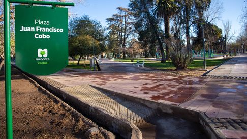 encontraron restos arqueologicos de la vieja mendoza debajo de una plaza en ciudad encontraron restos arqueologicos de la vieja mendoza debajo de una plaza en ciudad