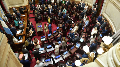 La reforma laboral comienza a debatirse en el Senado este miércoles. La reforma laboral comienza a debatirse en el Senado este miércoles.