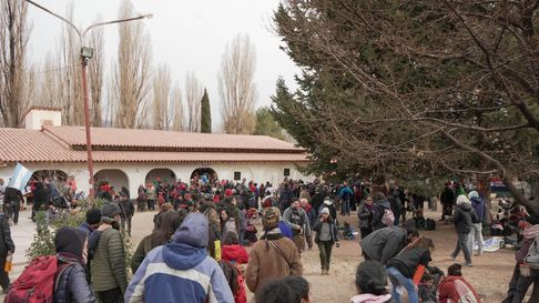 Una postal de la audiencia popular realizada en la parroquia de Uspallata. Una postal de la audiencia popular realizada en la parroquia de Uspallata.