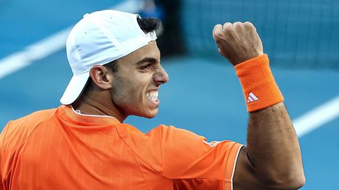 Francisco Cerúndolo avanza en Australia. Francisco Cerúndolo avanza en Australia.