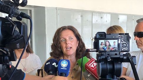 La funcionaria destacó también la recorrida de Tadeo por las escuelas sanrafaelinas. La funcionaria destacó también la recorrida de Tadeo por las escuelas sanrafaelinas.