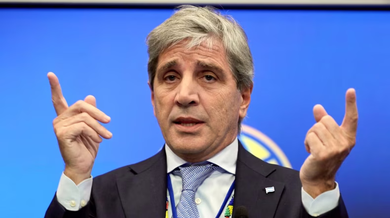 El objetivo central del Gobierno en esta operación es lograr el rollover (renovación) de vencimientos que ascienden aproximadamente a los $9,6 billones.