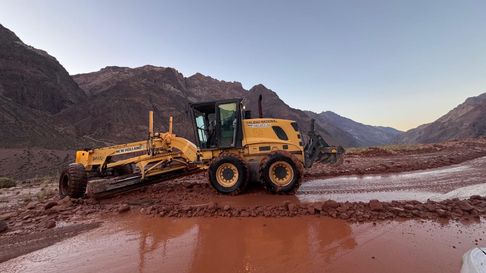 Trabajos de Vialidad Nacional en la RN 7. Trabajos de Vialidad Nacional en la RN 7.