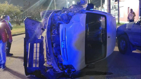 berisso: volco una camioneta y el conductor dio positivo de alcoholemia berisso: volco una camioneta y el conductor dio positivo de alcoholemia