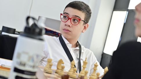 Faustino Oro sigue sorprendiendo al mundo del ajedrez. Faustino Oro sigue sorprendiendo al mundo del ajedrez.