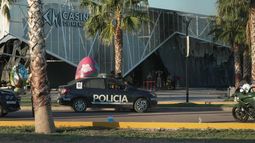 Una postal del incendio en el casino de San Martín.&nbsp;