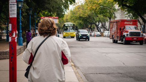 Obras en avenida Godoy Cruz: conocé los desvíos de tránsito y las paradas provisorias de micros en Ciudad. Obras en avenida Godoy Cruz: conocé los desvíos de tránsito y las paradas provisorias de micros en Ciudad.