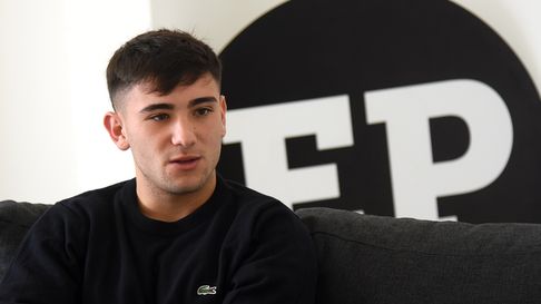 un valente en el corazon de talleres del provincial: la pasion por el futbol de barrio en la plata un valente en el corazon de talleres del provincial: la pasion por el futbol de barrio en la plata