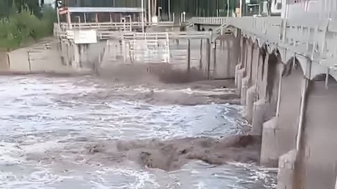 La tormenta provocó caos. La tormenta provocó caos.