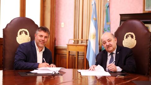 Tauber junto a Hourcade Tauber junto a Hourcade