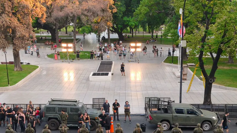 Netflix ya está en La Plata para filmar El Futuro es Nuestro Netflix ya está en La Plata para filmar El Futuro es Nuestro