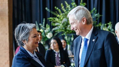 Jara y Kast en una elección crucial para el futuro de Chile. Jara y Kast en una elección crucial para el futuro de Chile.