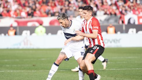 La última vez en UNO, Estudiantes goleó 4-1 a Gimnasia La última vez en UNO, Estudiantes goleó 4-1 a Gimnasia