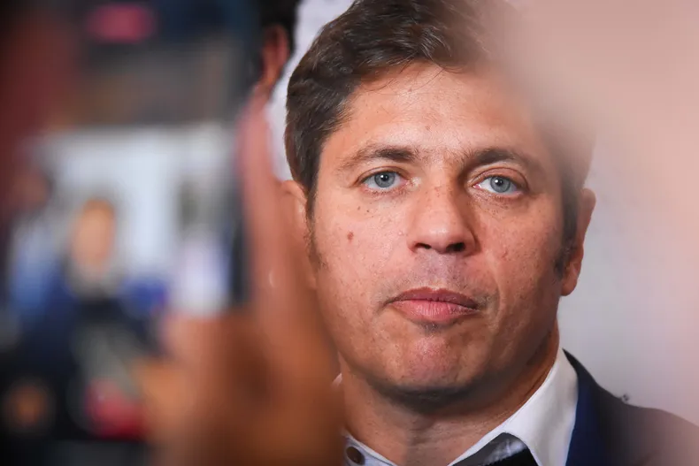 Entre portazos, Axel Kicillof rompió con Fuerza Patria y convocó a una reunión urgente