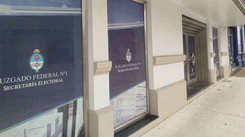 En calle 10, la justicia electoral tiene una de sus principales sedes para las elecciones en PBA En calle 10, la justicia electoral tiene una de sus principales sedes para las elecciones en PBA