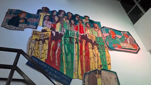 Mural en homenaje a trabajadores desaparecidos durante la última dictadura militar. Mural en homenaje a trabajadores desaparecidos durante la última dictadura militar.
