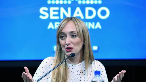 Anabel Fernández Sagasti. Anabel Fernández Sagasti.