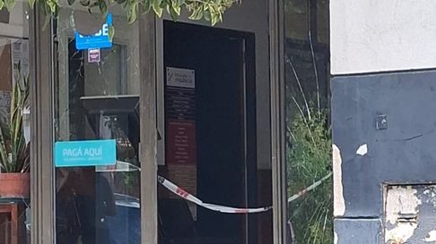 destrozo la delegacion de altos de san lorenzo porque no le dieron trabajo destrozo la delegacion de altos de san lorenzo porque no le dieron trabajo