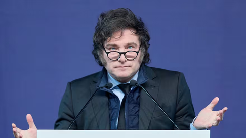 El estudio de FOPEA revela que Javier Milei pasa una gran parte de su tiempo en las redes sociales. El estudio de FOPEA revela que Javier Milei pasa una gran parte de su tiempo en las redes sociales.