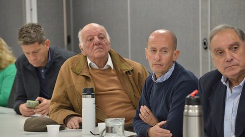 El proyecto que estudia la Legislatura también se prevé que, en casos de proyectos con impacto social o territorial, el precio de adjudicación pueda reducirse hasta un 75% del valor oficial El proyecto que estudia la Legislatura también se prevé que, en casos de proyectos con impacto social o territorial, el precio de adjudicación pueda reducirse hasta un 75% del valor oficial