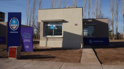 Ranking de créditos UVA en Argentina: cuál es el banco con la cuota más baja para comprar una vivienda de US$100.000. Ranking de créditos UVA en Argentina: cuál es el banco con la cuota más baja para comprar una vivienda de US$100.000.