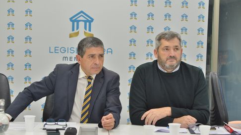 El Senado avanza en la aprobación de dos expropiaciones para conccretar obras en Guaymallén. El Senado avanza en la aprobación de dos expropiaciones para conccretar obras en Guaymallén.