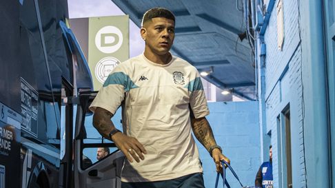 Marcos Rojo enfrentará a Estudiantes, por un título en esta ocasión Marcos Rojo enfrentará a Estudiantes, por un título en esta ocasión