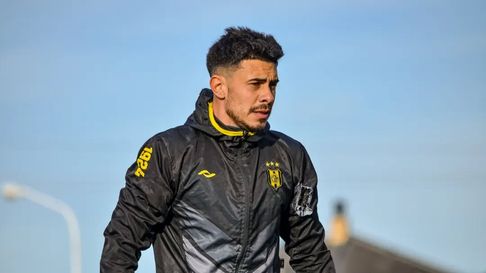 El arquero de Madryn se desplomó en pleno entrenamiento. El arquero de Madryn se desplomó en pleno entrenamiento.