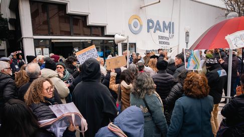 El Partido de los Jubilados de Mendoza repudió el veto de Milei a las leyes sobre jubilaciones y discapacidad. El Partido de los Jubilados de Mendoza repudió el veto de Milei a las leyes sobre jubilaciones y discapacidad.