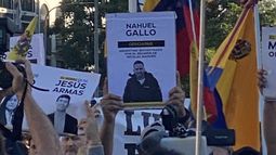 La esposa del argentino detenido en Venezuela, Nahuel Gallo, confirmó que no pudieron verlo y que el gendarme sigue incomunicado.&nbsp;