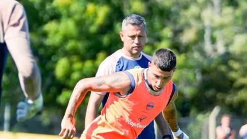 Diego Flores piensa en cambios para el último partido de Gimnasia Diego Flores piensa en cambios para el último partido de Gimnasia