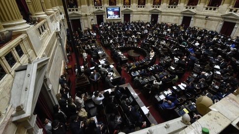 ficha limpia tiene media sancion y ahora la decision la tendra el senado ficha limpia tiene media sancion y ahora la decision la tendra el senado