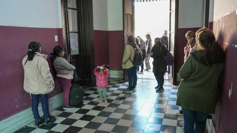 Los pasillos de la ANDIS son un trajín de mendocinos que no saben cómo proceder ante la auditoría de las pensiones por discapacidad. Los pasillos de la ANDIS son un trajín de mendocinos que no saben cómo proceder ante la auditoría de las pensiones por discapacidad.