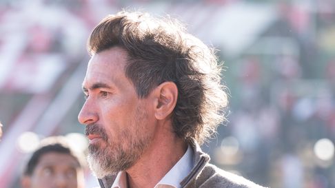 Eduardo Domínguez sorprendió y apuntó directamente contra su continuidad en Estudiantes Eduardo Domínguez sorprendió y apuntó directamente contra su continuidad en Estudiantes