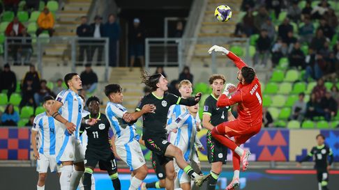 La Selección Argentina Sub-20 goleó a Australia y avanzó a octavos de final del Mundial de Chile La Selección Argentina Sub-20 goleó a Australia y avanzó a octavos de final del Mundial de Chile