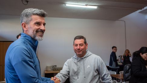 El intendente Ulpiano Suárez avanza con la apertura de albergues para el invierno. El intendente Ulpiano Suárez avanza con la apertura de albergues para el invierno.