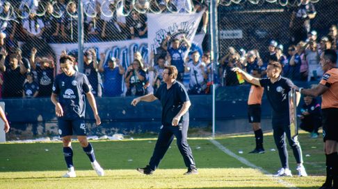 Alfredo Berti recibió un reconocimiento por parte de la Liga Profesional. Alfredo Berti recibió un reconocimiento por parte de la Liga Profesional.