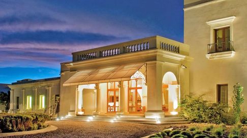 Cavas Wine Lodge, uno de los hoteles de Mendoza distinguidos en el ranking. Cavas Wine Lodge, uno de los hoteles de Mendoza distinguidos en el ranking.
