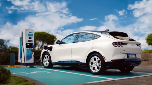 Los autos eléctricos son un boom en el mercado desde la apertura de importaciones. Los autos eléctricos son un boom en el mercado desde la apertura de importaciones.